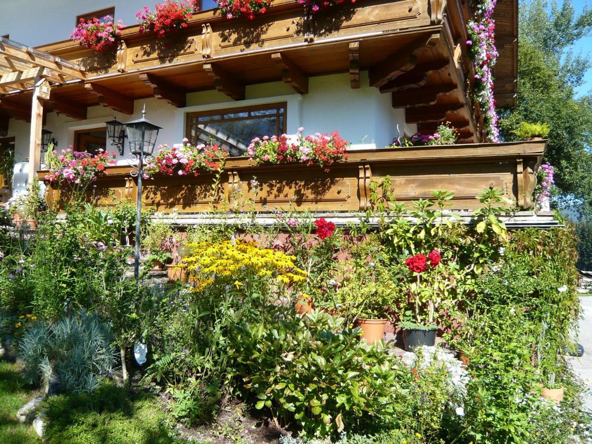 Eisenhof Apartments Altenmarkt im Pongau Exterior photo